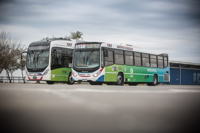 Scania Presentó El Primer Colectivo 100 % A GNC Para La Línea 132 De ...